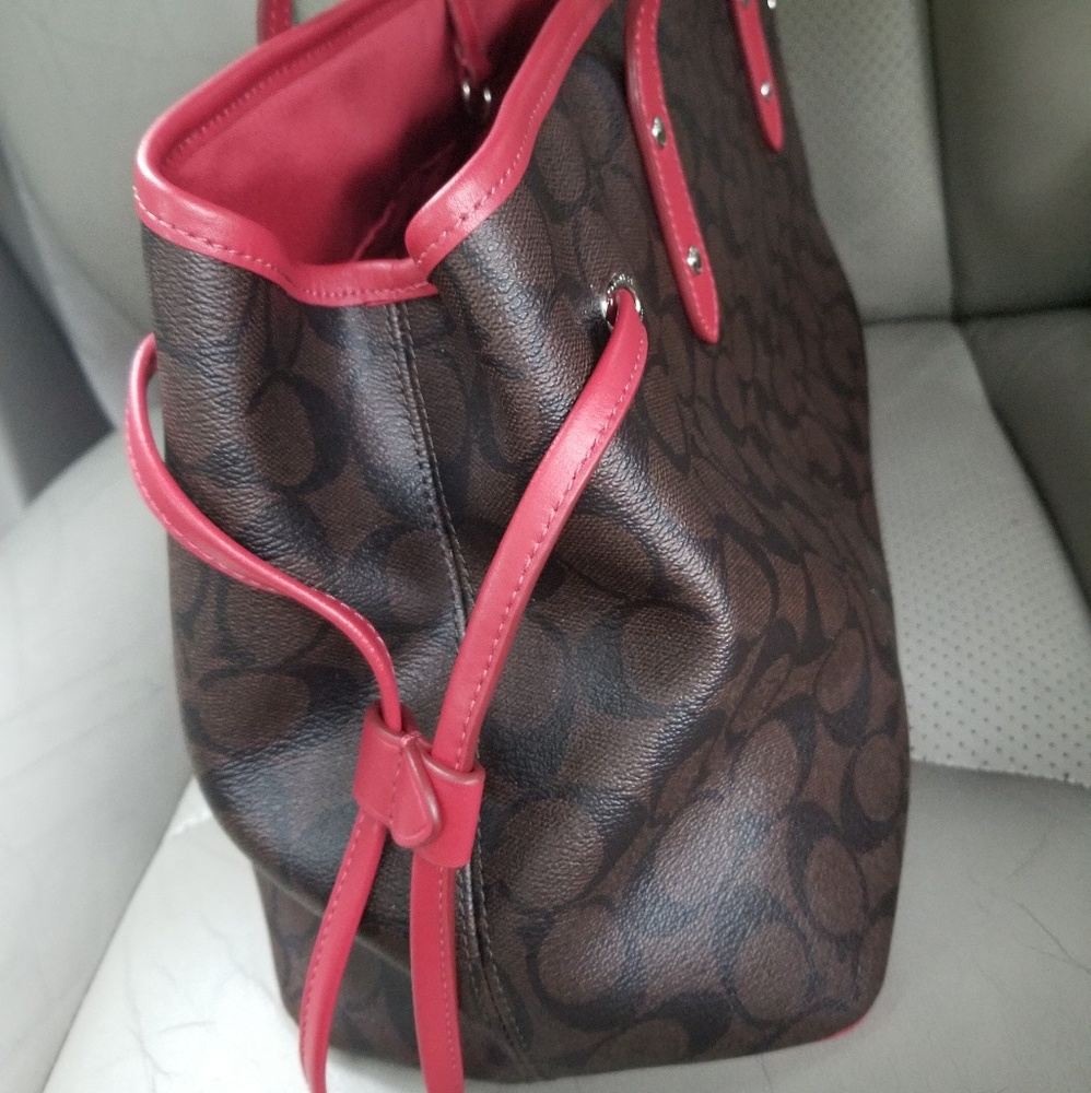 Coach Handbag - Picture 2 of 3